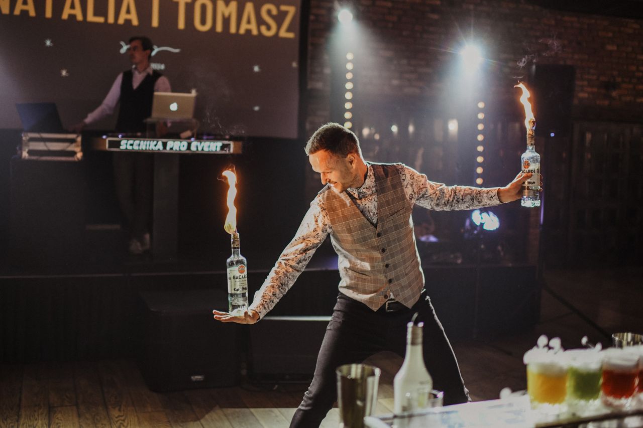 Pokaz barmański na targach branżowych